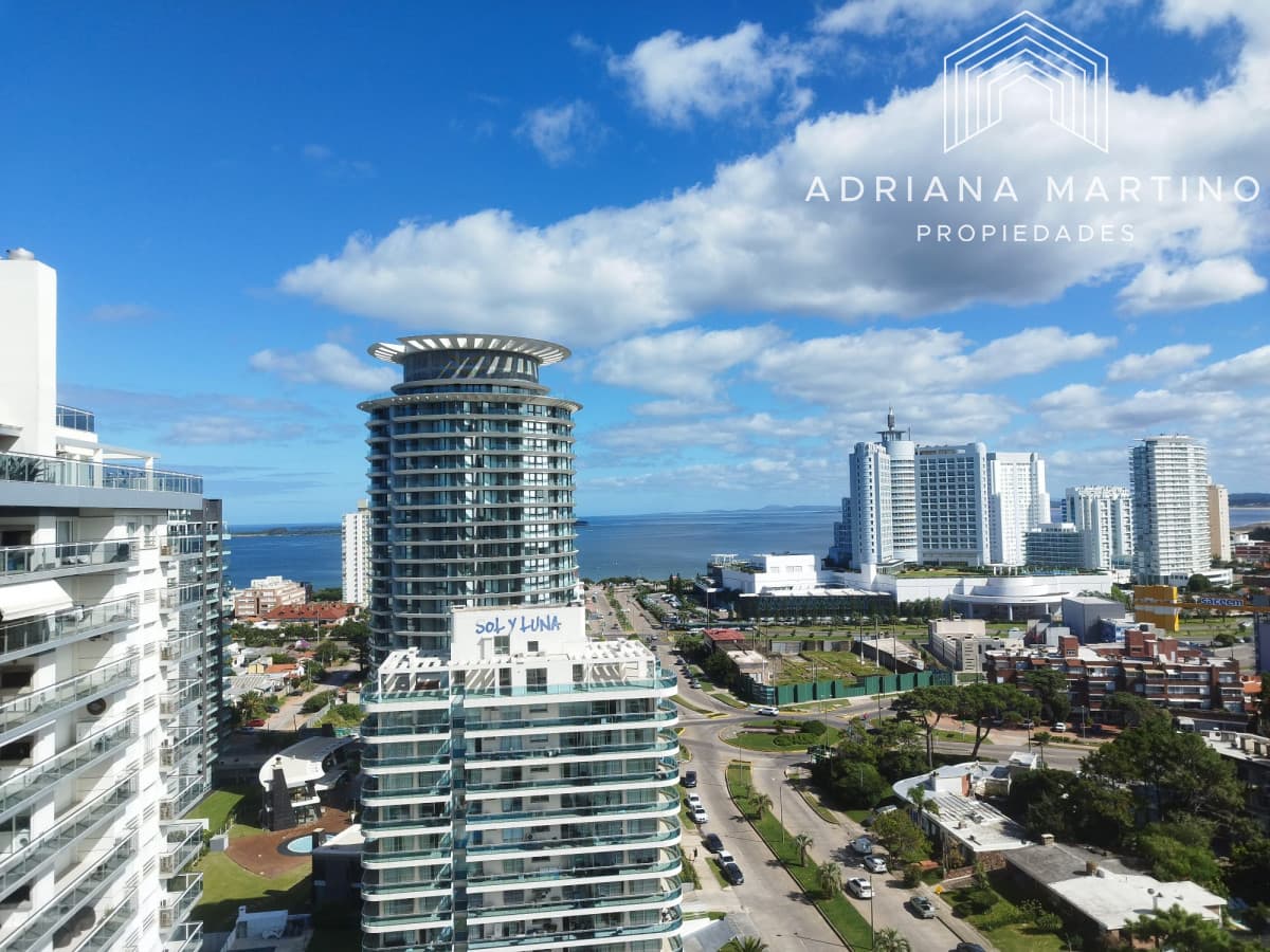 Apartamento de un dormitorio y medio en alquiler y venta en Punta del Este