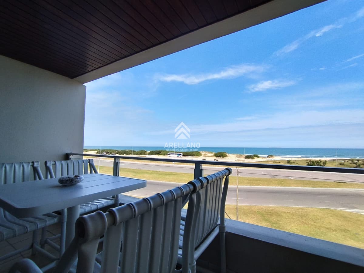 Apartamento ID.4299 - Venta Apartamento de 2 dormitorios