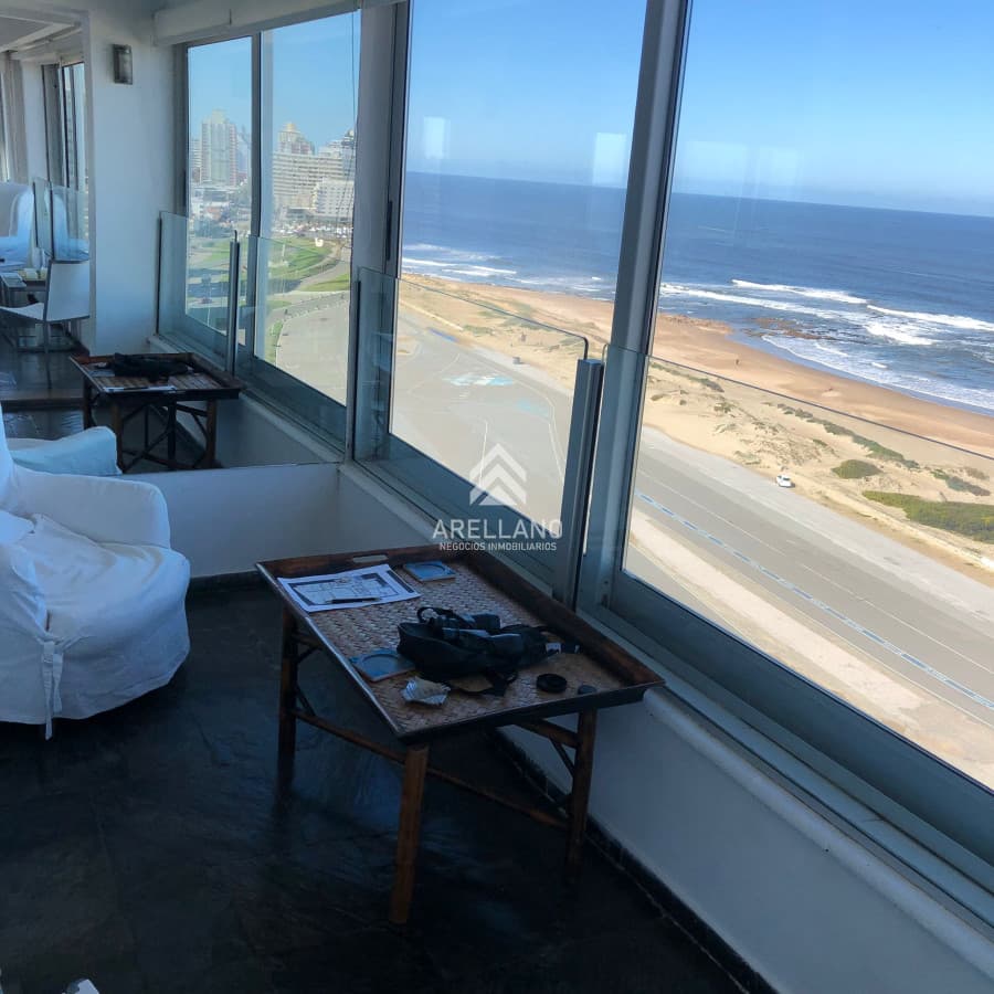 Apartamento ID.5330 - Alquiler por temporada de apartamento de 3 dormitorios en Punta del Este