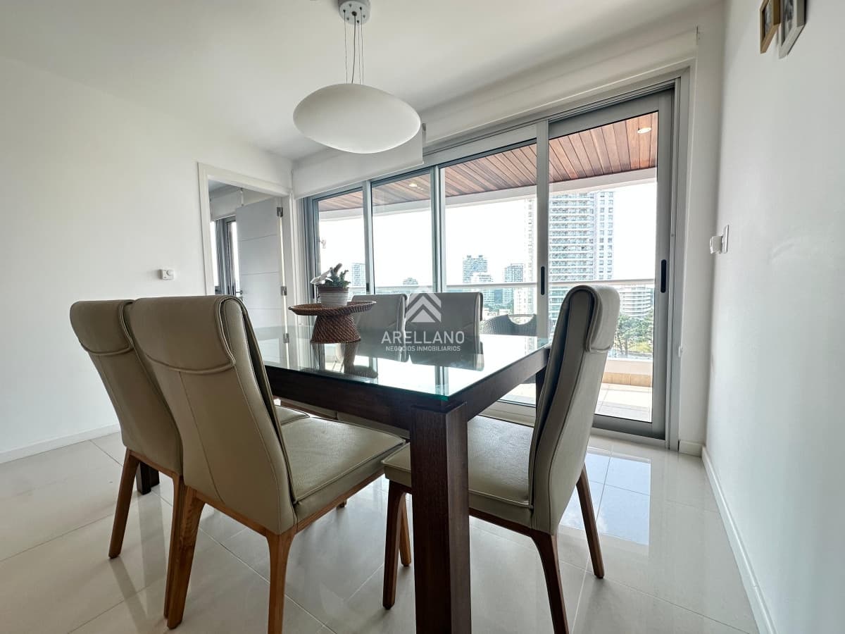 Apartamento ID.3886 - Venta apartamento 2 dormitorios con muy buena vista en parada 6 de la Brava