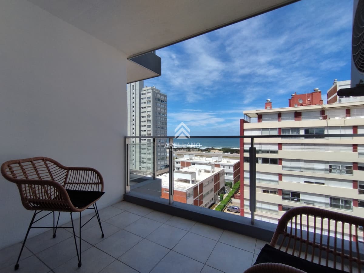 Apartamento ID.6703 - Alquiler Apartamento 2 dormitorios en Playa Brava