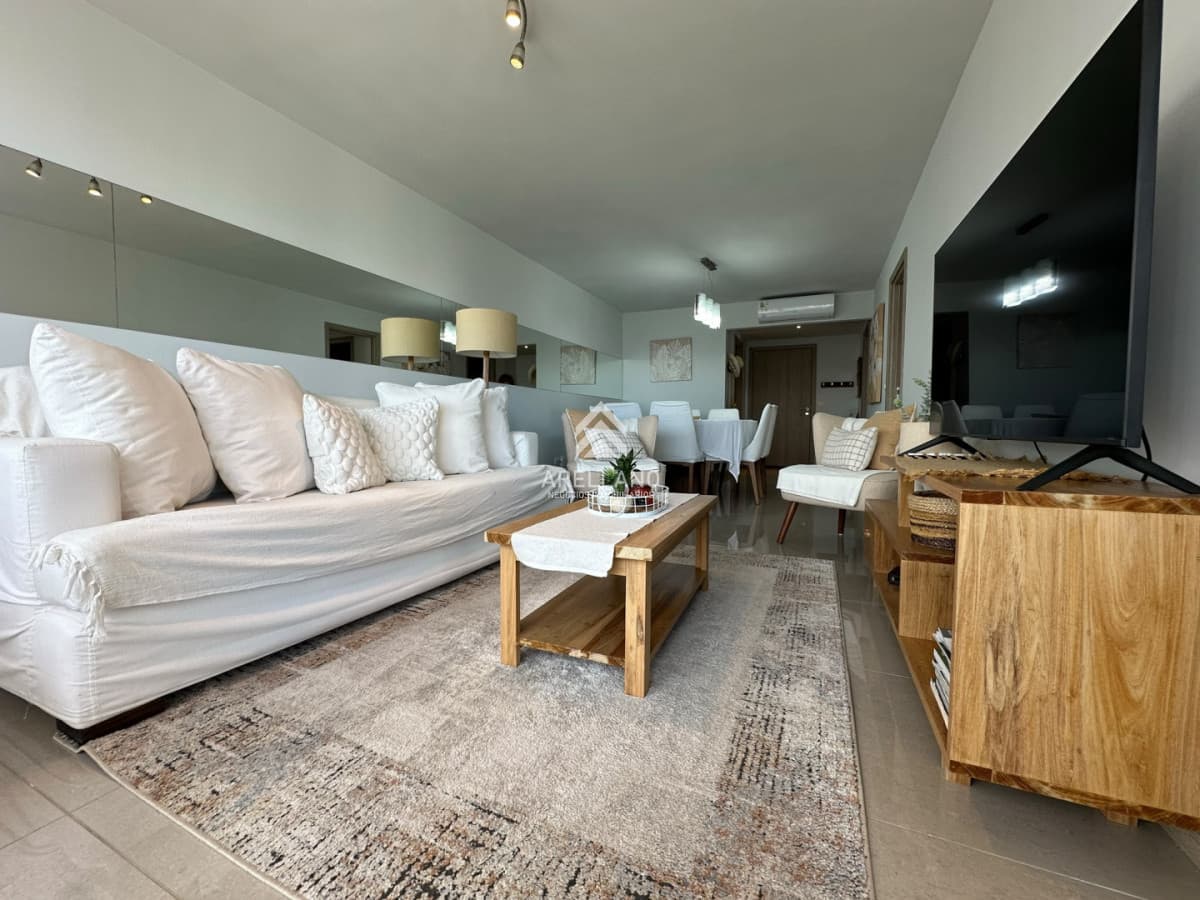 Apartamento ID.6706 - Apartamento de 2 dormitorios en Alquiler de temporada en Punta del Este