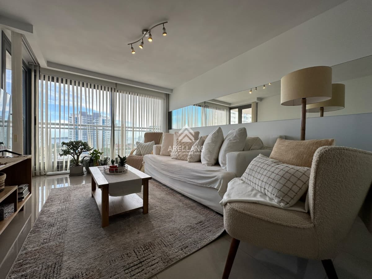 Apartamento ID.6706 - Apartamento de 2 dormitorios en Alquiler de temporada en Punta del Este