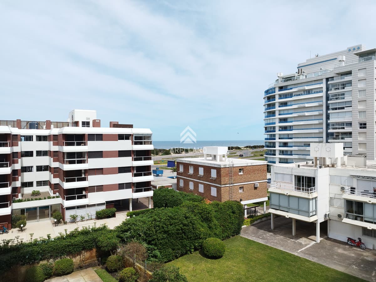 Apartamento ID.4491 - Venta apartamento 3 dormitorios Punta del Este