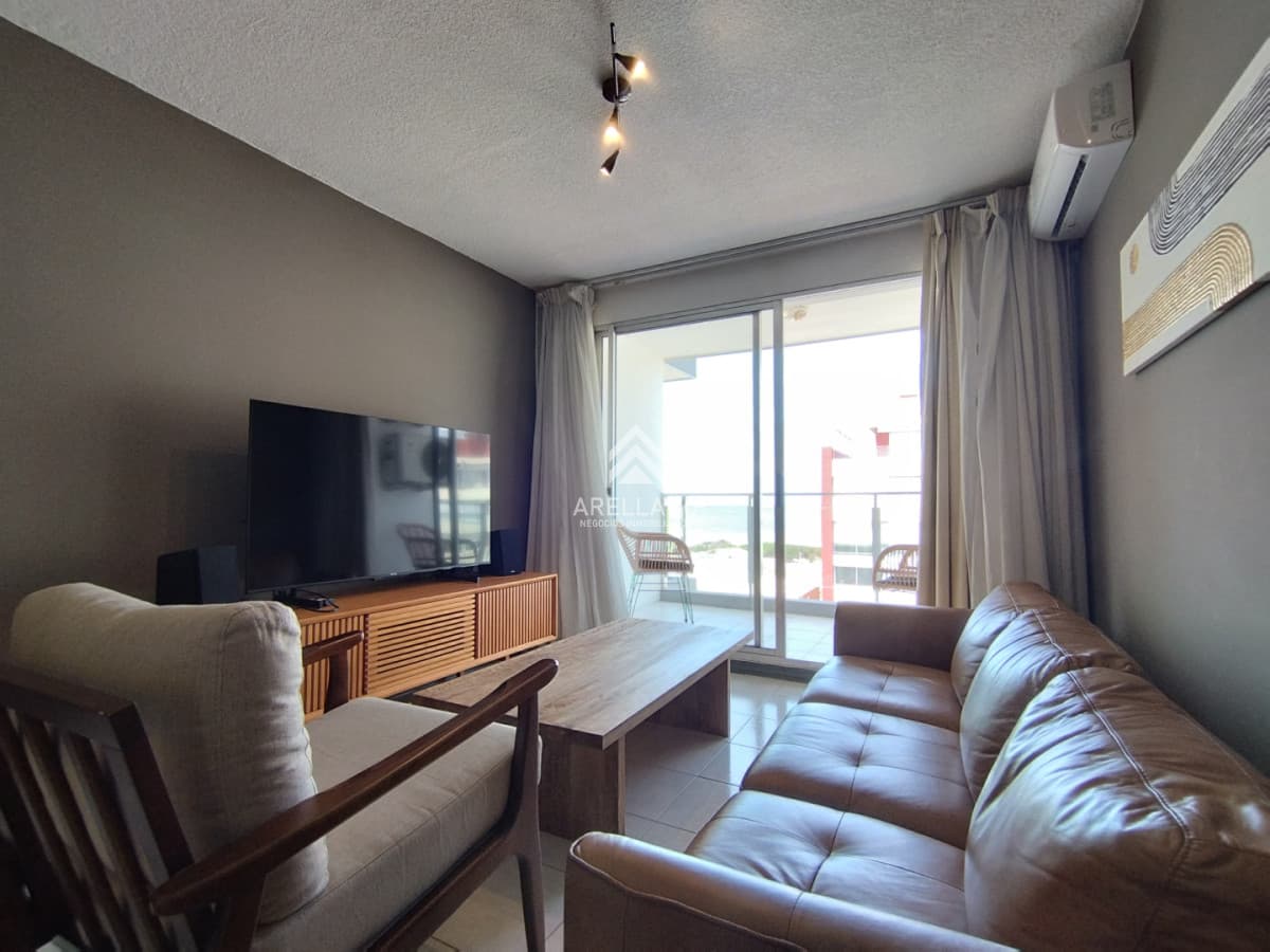 Apartamento ID.6703 - Alquiler Apartamento 2 dormitorios en Playa Brava
