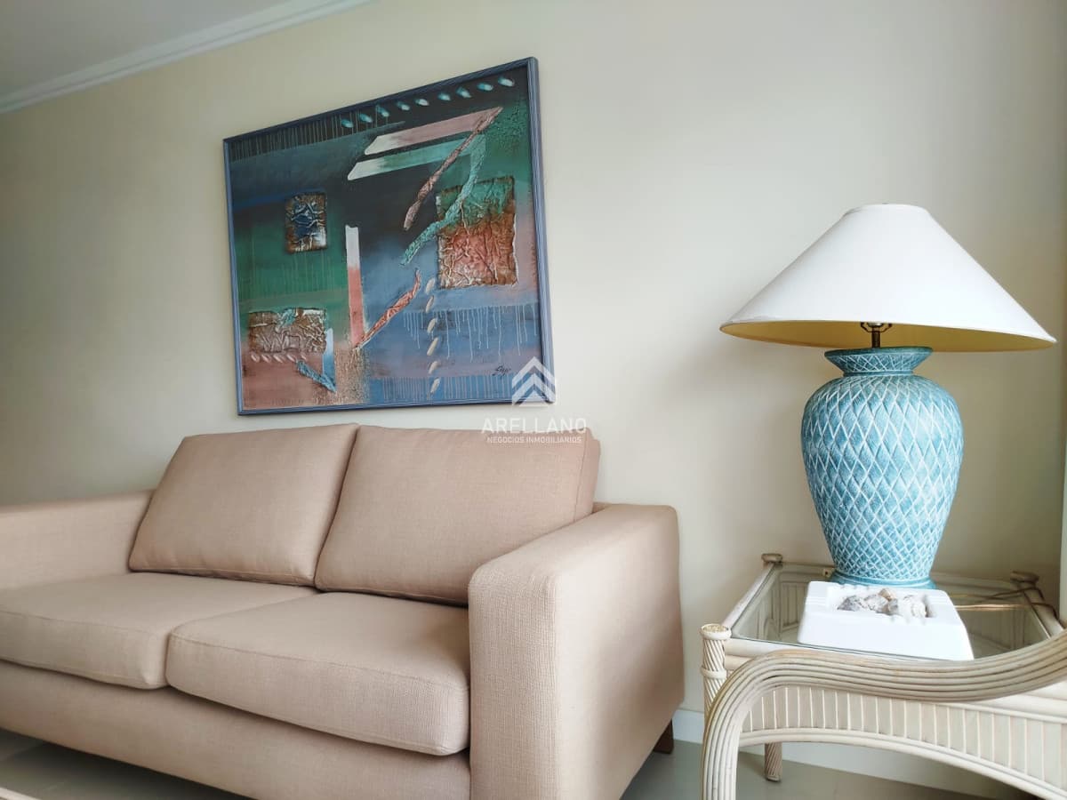 Apartamento ID.3086 - Apartamento en VENTA, 3 dormitorios, 2 baños, reciclado.