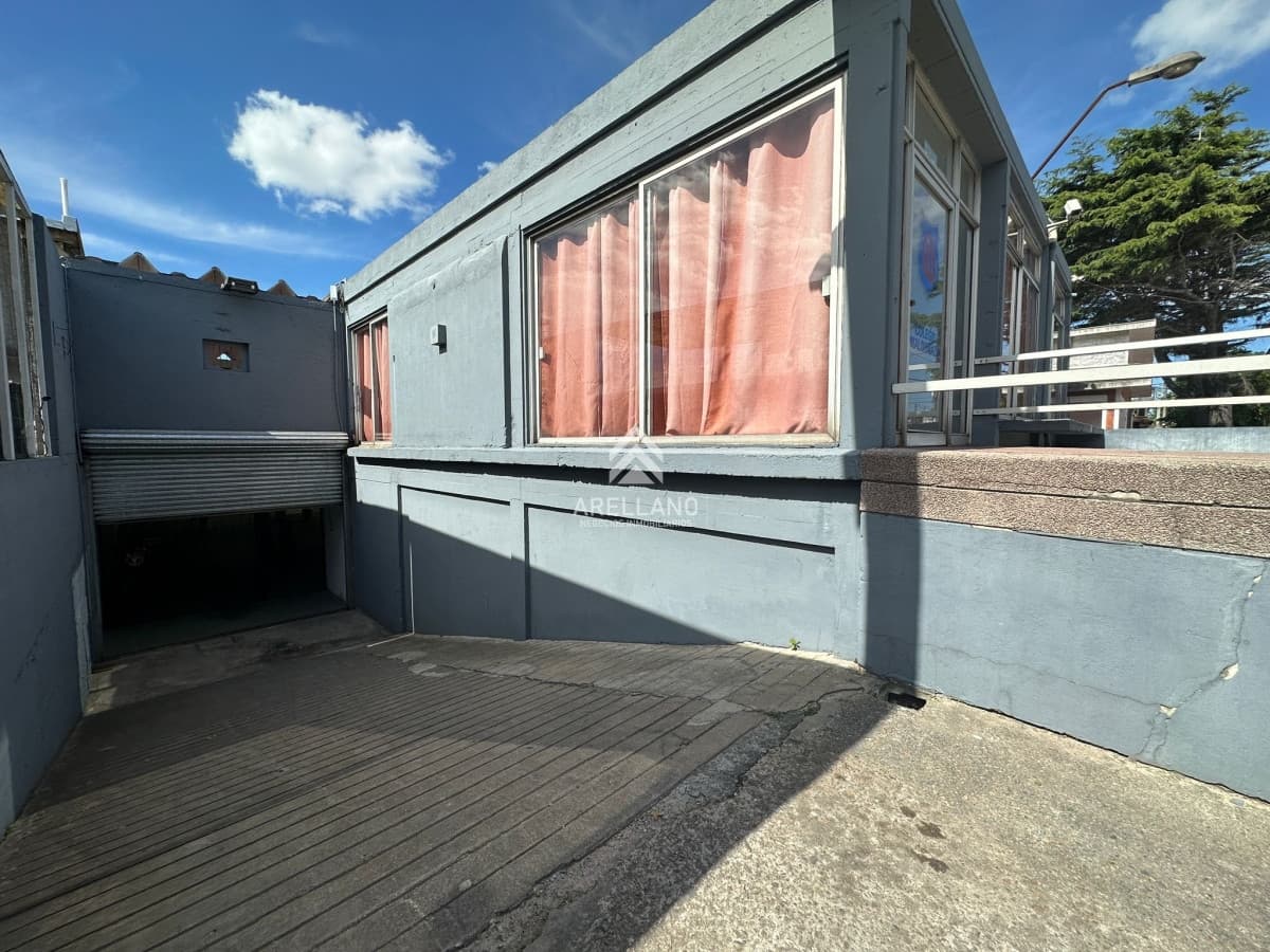 Local Comercial ID.3229 - Venta Local en el centro de Maldonado