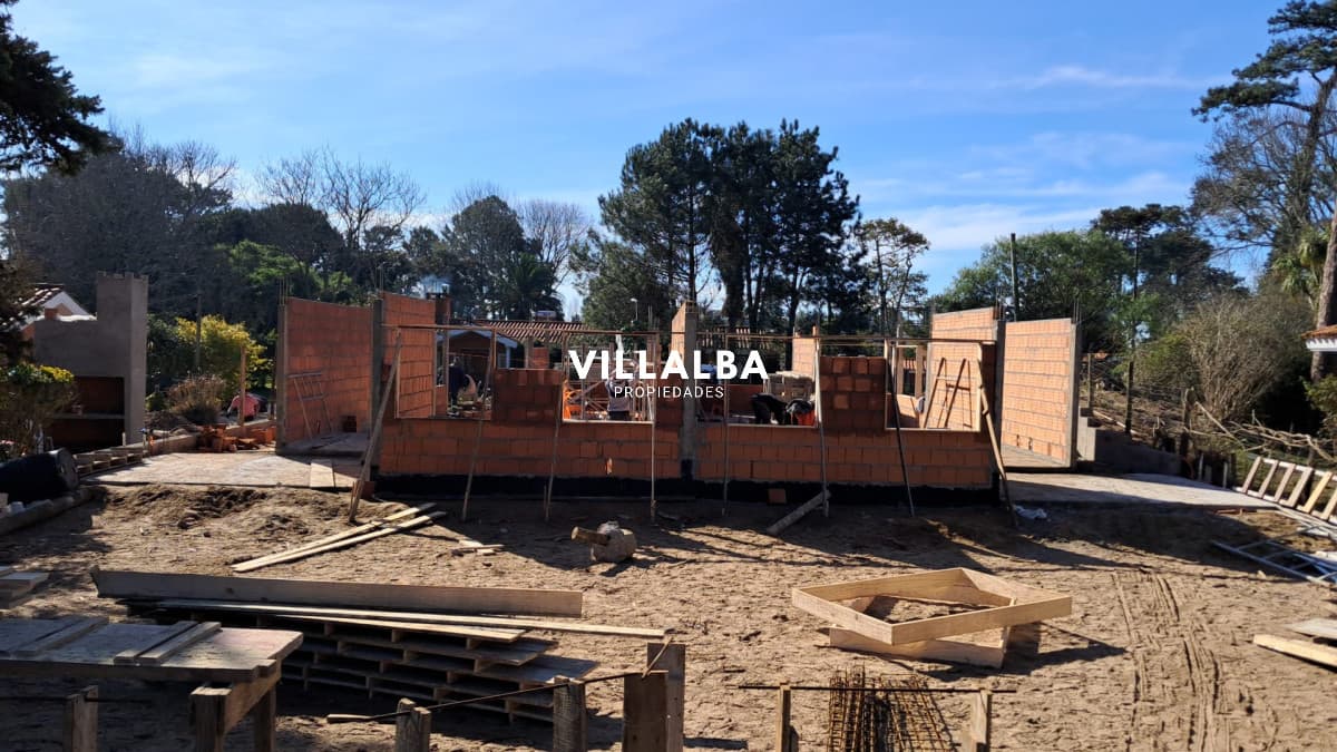 Oportunidad - Casa a estrenar en Cantegril - Precio pozo
