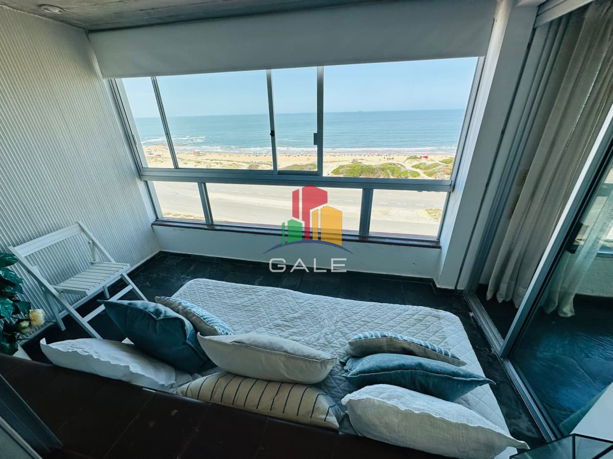 Gale Propiedades & Escribanía Apartamento ID.4680 - Apartamento de 3 dormitorios en venta en Punta del Este