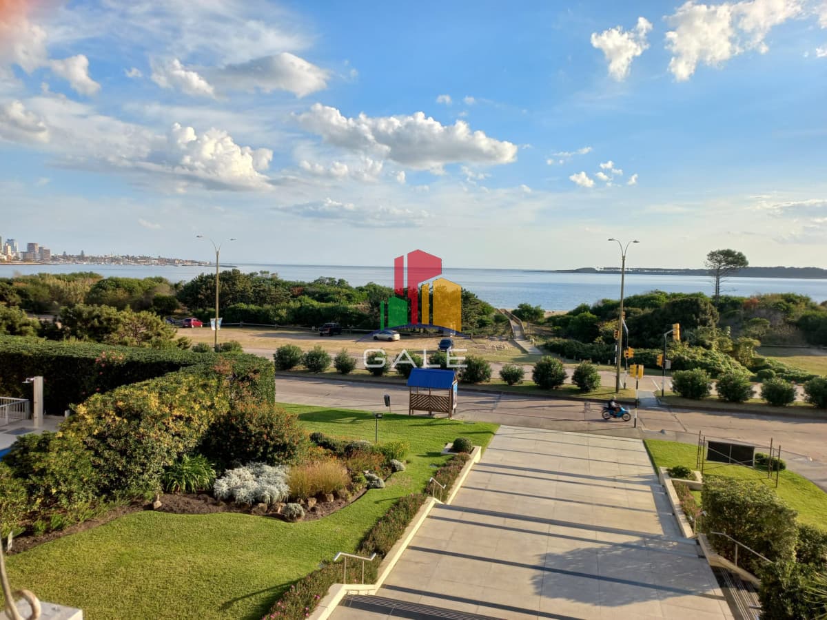 Gale Propiedades & Escribanía Apartamento ID.4382 - venta de apartamento frente a la mansa