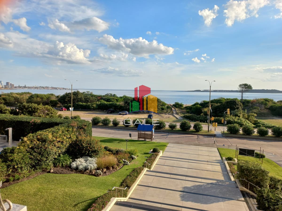 Gale Propiedades & Escribanía Apartamento ID.4382 - venta de apartamento frente a la mansa