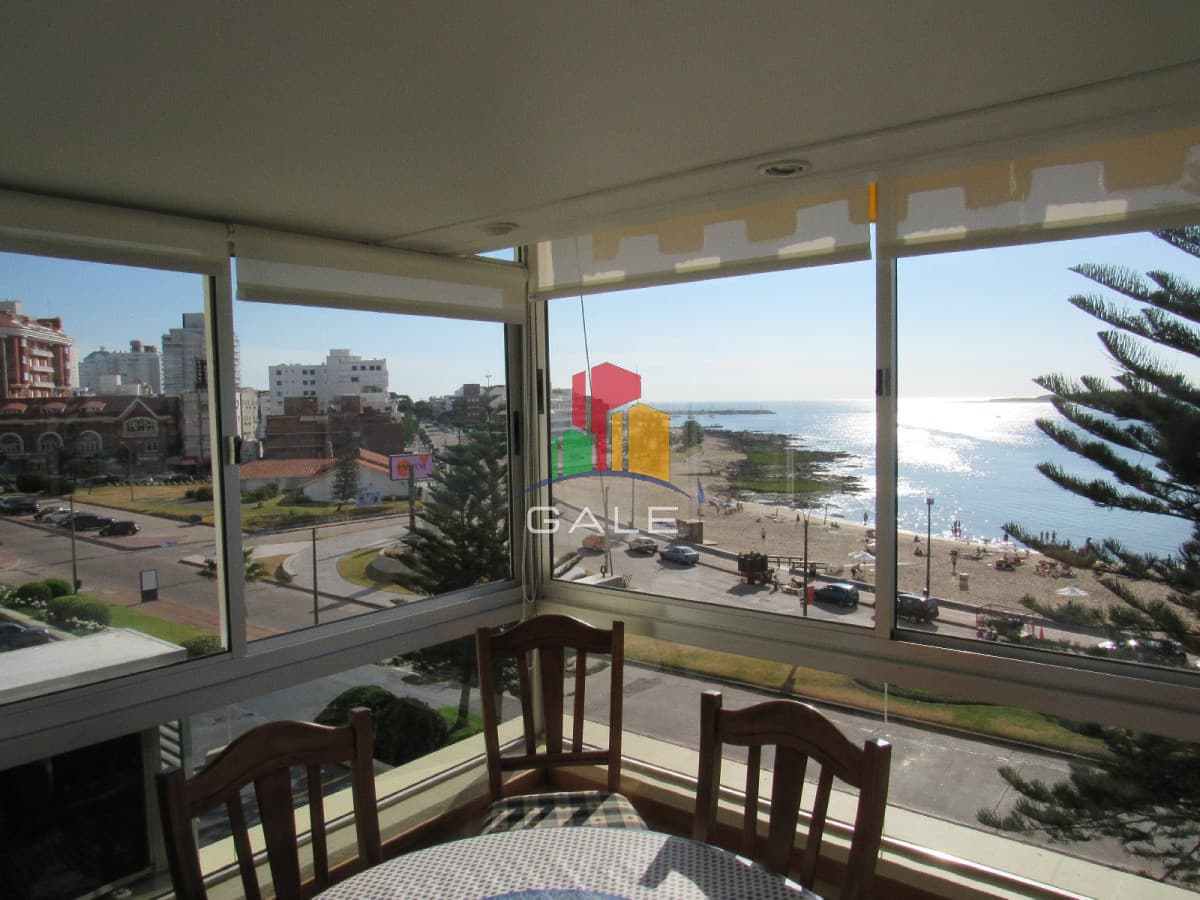 Alquiler de apartamento de 3 dormitorios en Punta del Este  -