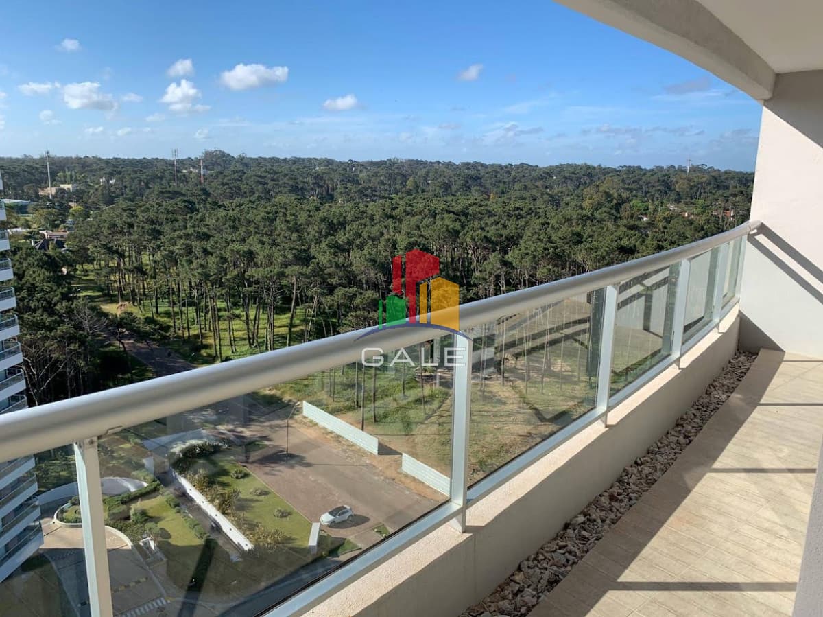 Gale Propiedades & Escribanía Apartamento ID.2073 - Apto en venta, edifico moderno, excelente servicios, Punta del este.