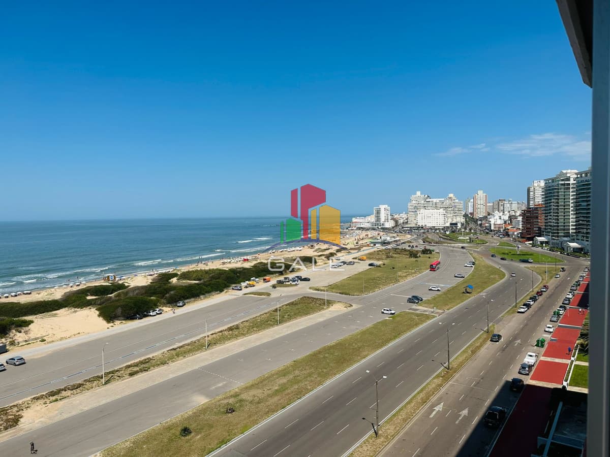 Gale Propiedades & Escribanía Apartamento ID.4680 - Apartamento de 3 dormitorios en venta en Punta del Este