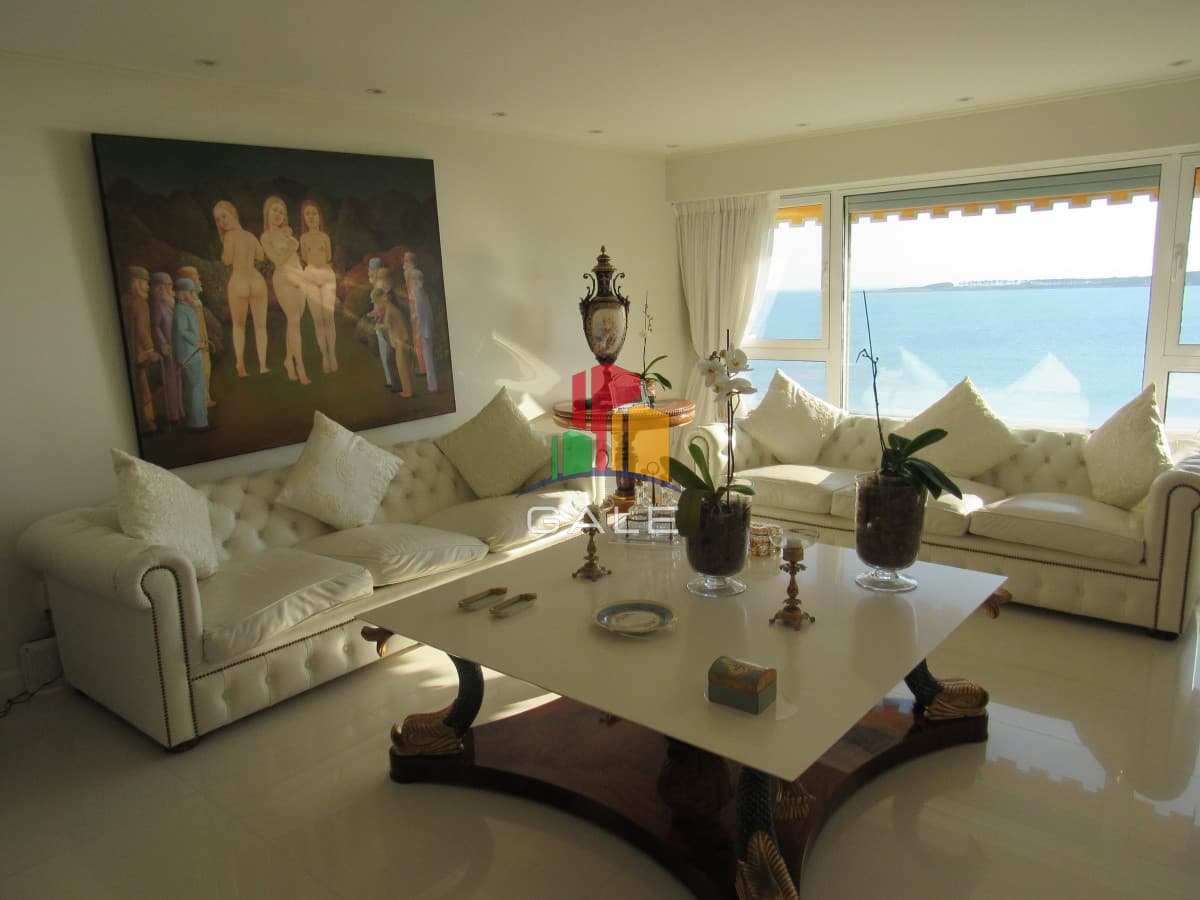 Venta  Y alquiler de apartamento de 3 dormitorios en Punta del Este  -