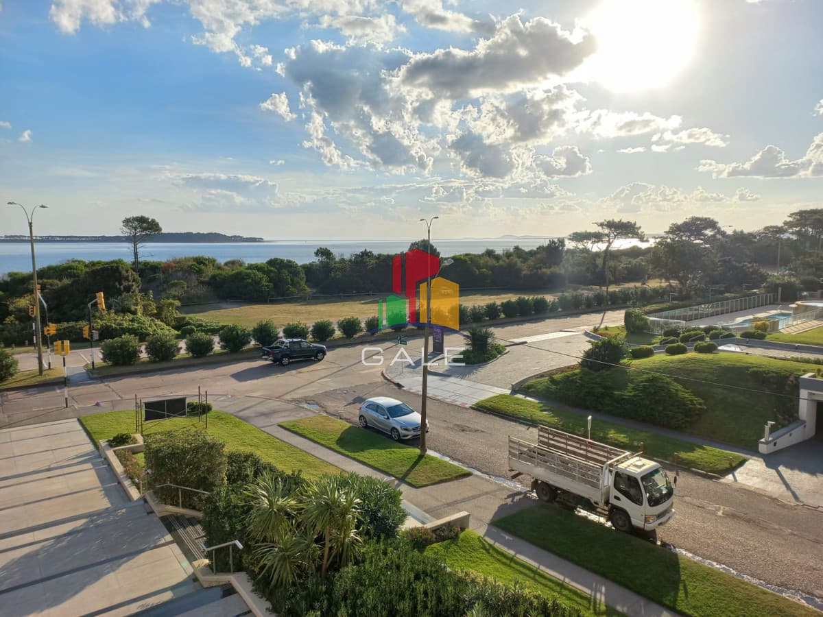 Gale Propiedades & Escribanía Apartamento ID.4382 - venta de apartamento frente a la mansa