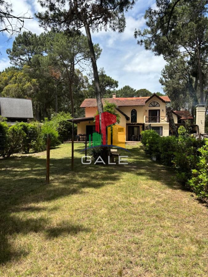 alquiler de casa en Complejo Solanas  -