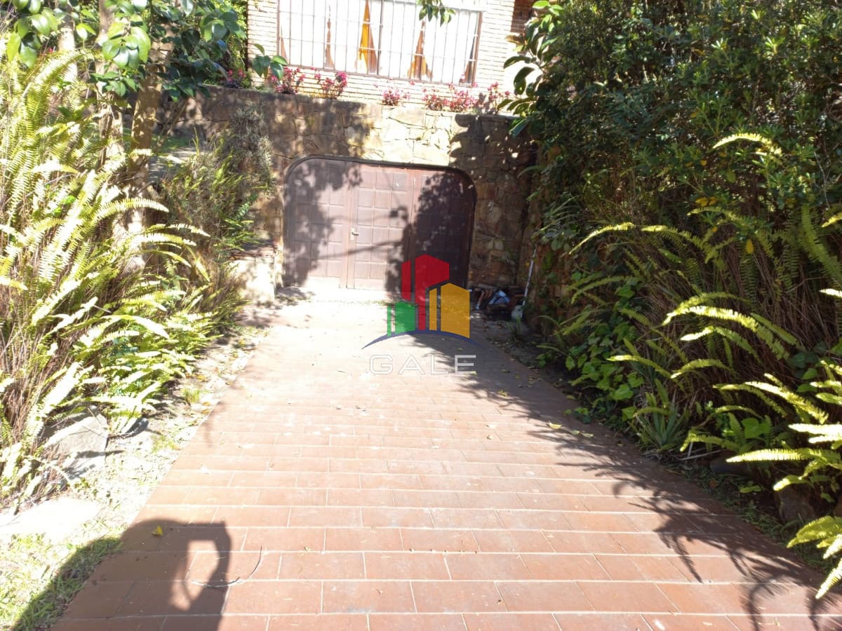Gale Propiedades & Escribanía Casa ID.3747 - Casa en venta de 4 dormitorios en Punta del Este