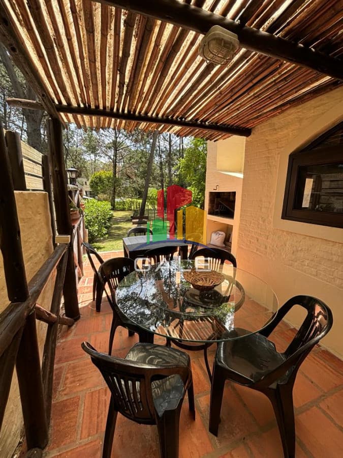alquiler de casa en Complejo Solanas  -