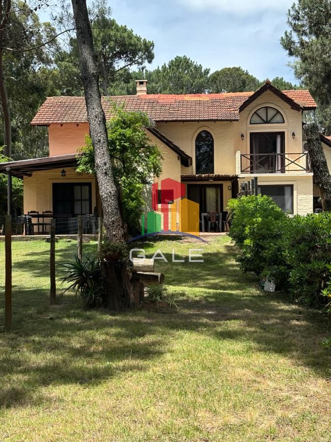 alquiler de casa en Complejo Solanas  -