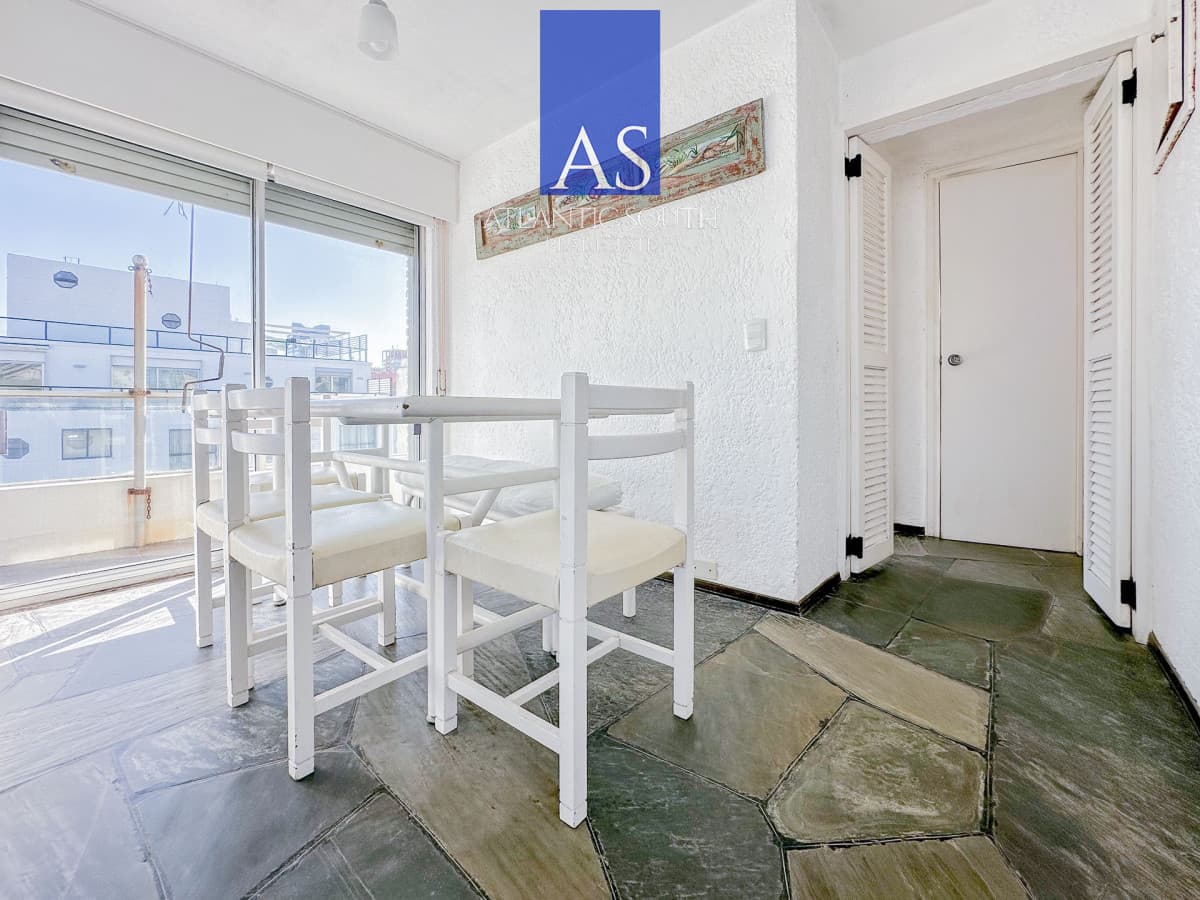 Penthouse en venta en Peninsula, 3 dormitorios, 3 baños, garaje