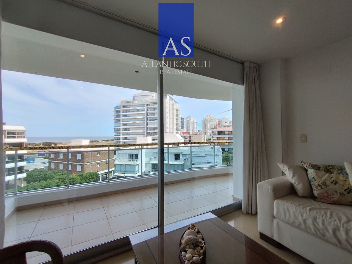 Apartamento moderno de 3 dormitorios cerca del mar Playa Mansa Punta del Este