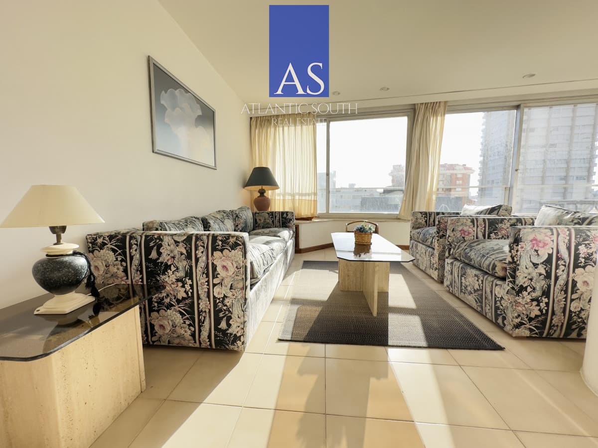 Apartamento en venta 2 dormitorios con vista y espacios amplios en Península Punta del Este