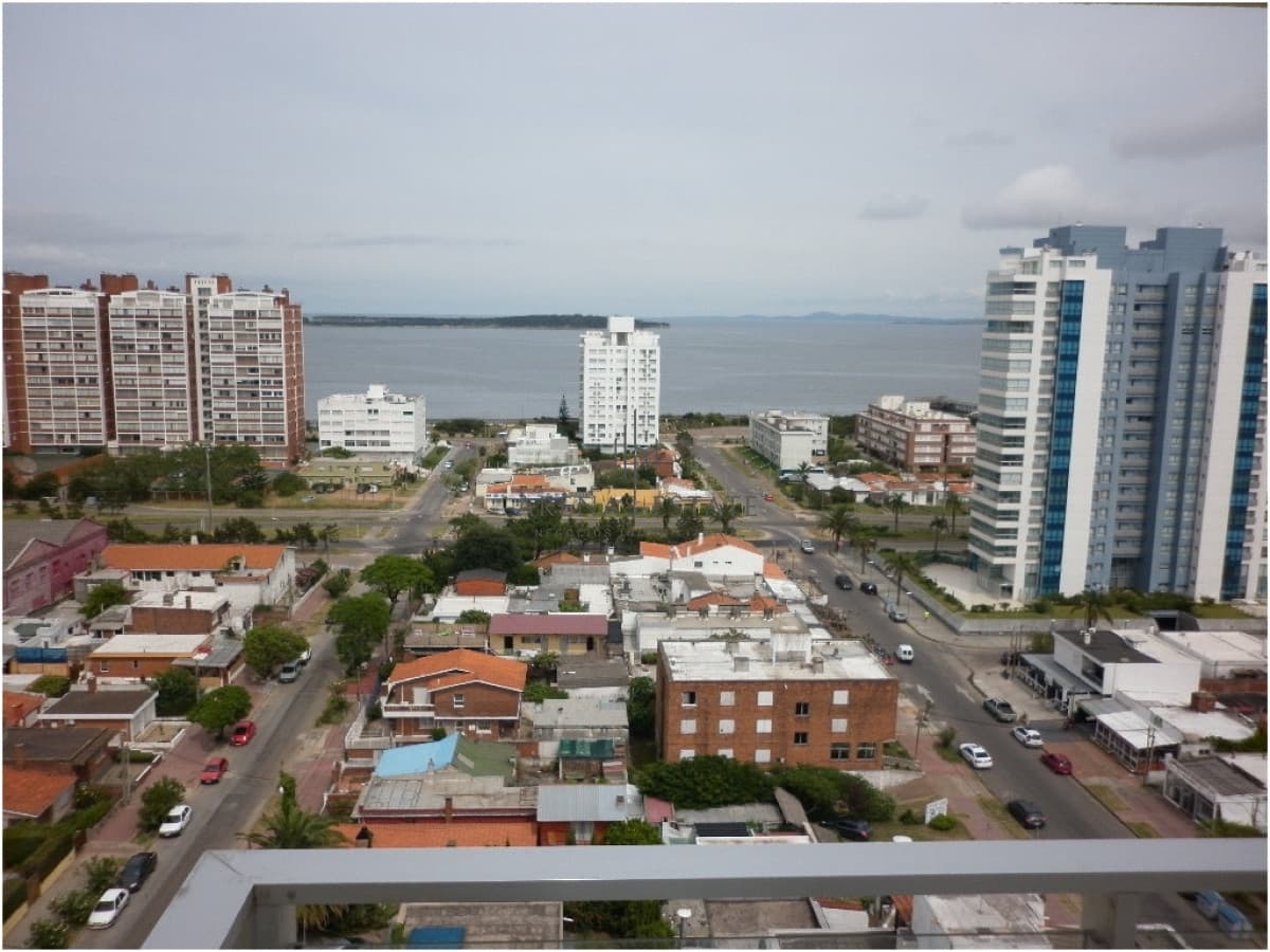 Apartamento ID.4346 - Apartamento de 3 dormitorios en venta en Punta del Este