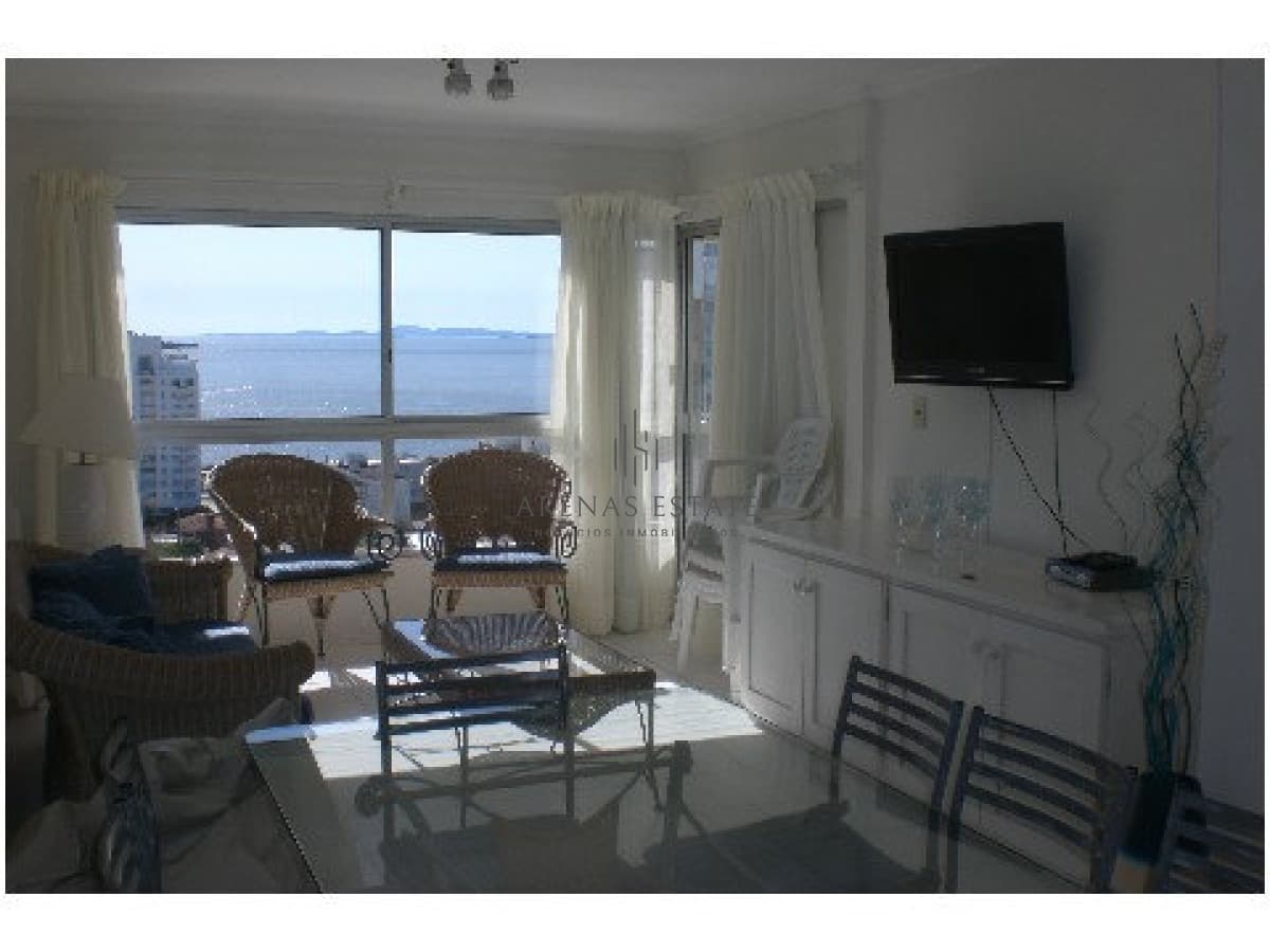 Apartamento ID.4346 - Apartamento de 3 dormitorios en venta en Punta del Este