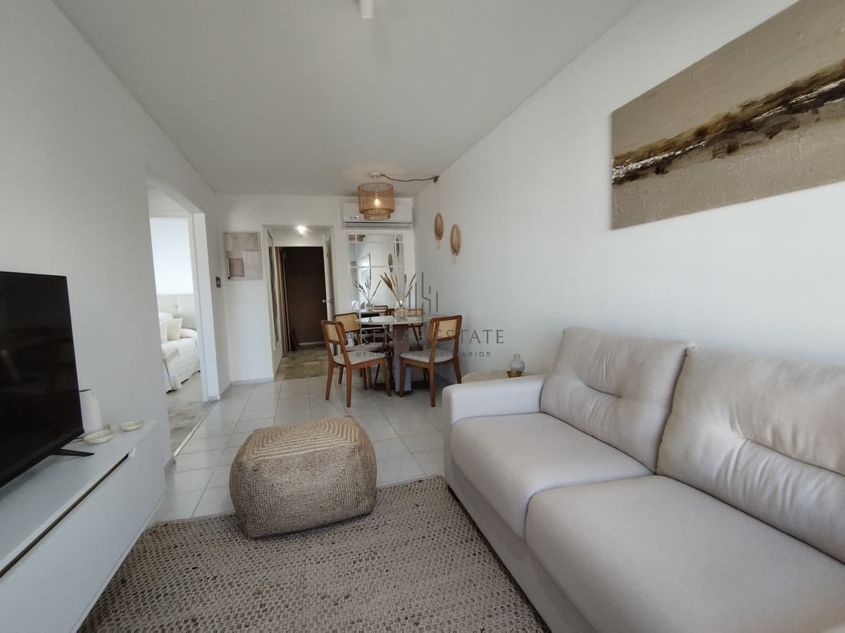 Apartamento ID.4226 - Apartamento en de dos dormitorios en venta en Punta del Este