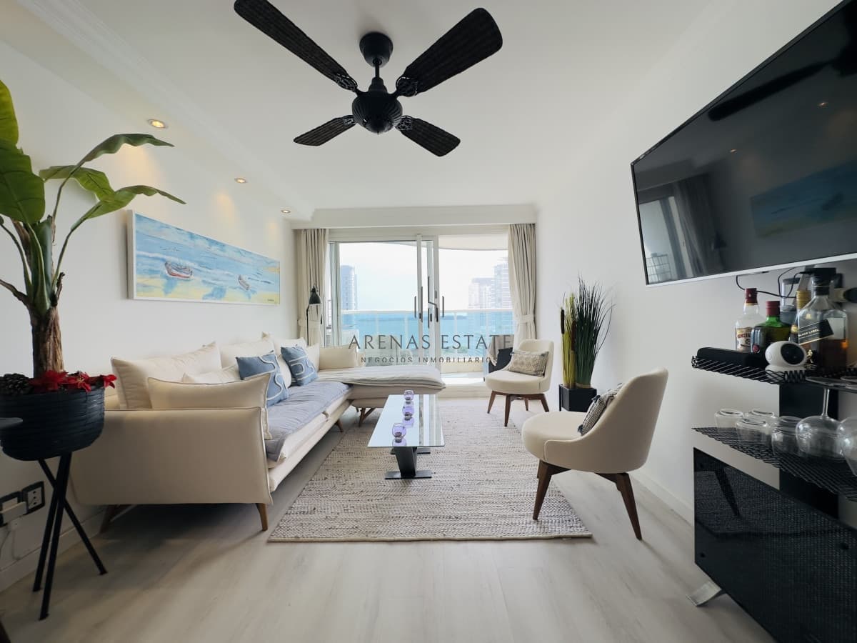 Apartamento ID.3037 - Alquiler temporal y venta de apartamento de 2 dormitorios en Punta del Este
