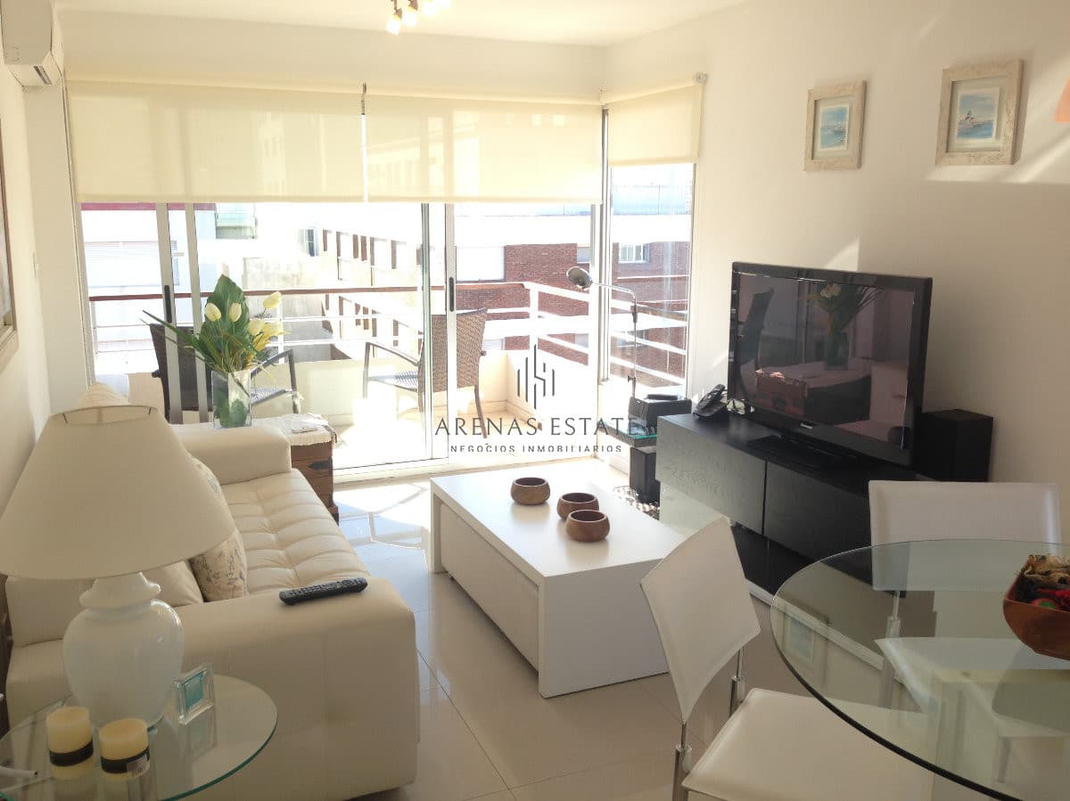 Apartamento ID.4490 - Apartamento en venta Punta del Este dos dormitorios
