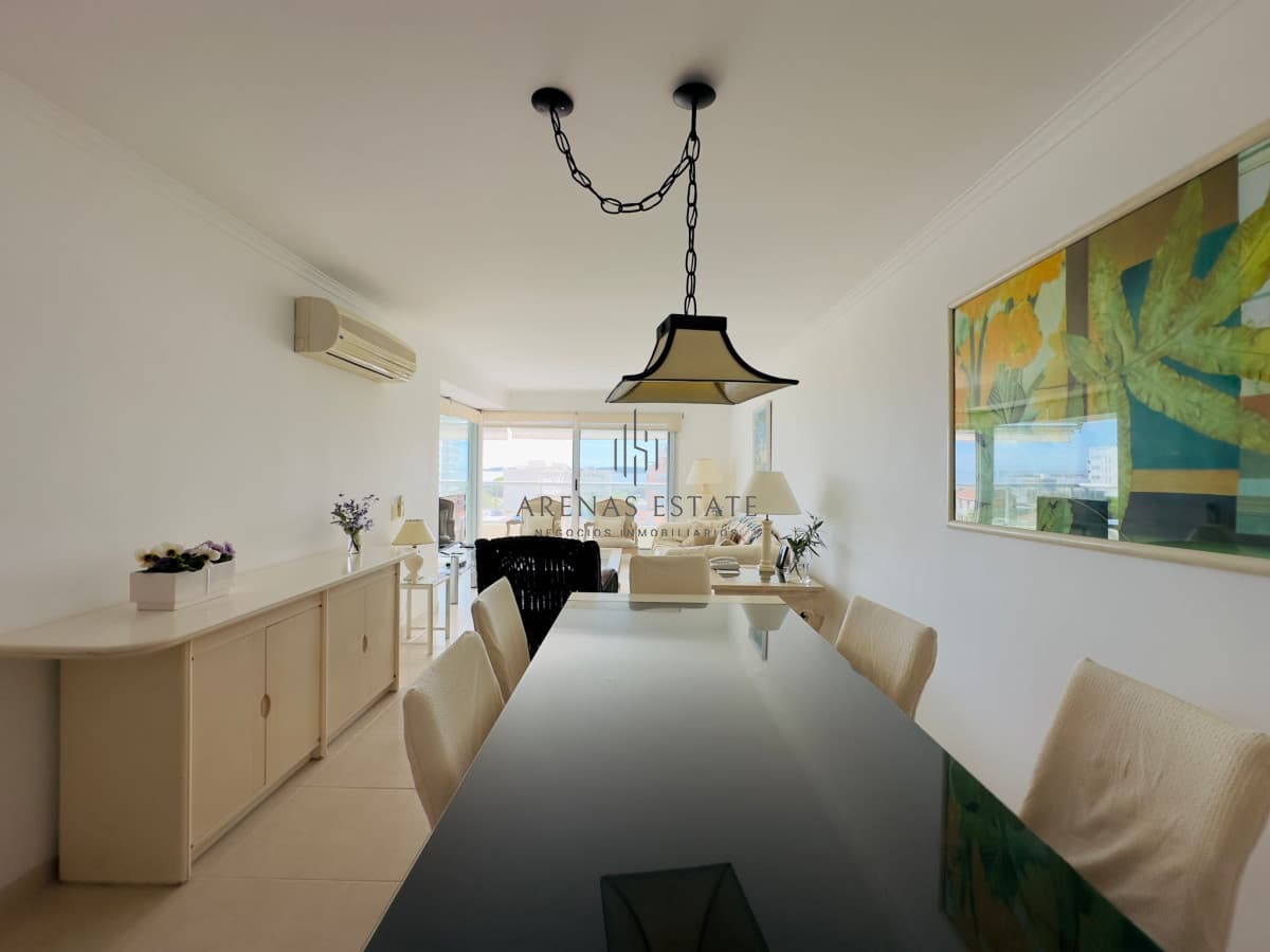 Apartamento ID.3403 - Apartamento de dos dormitorios en venta en Punta del Este