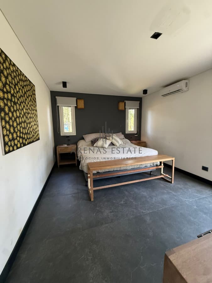 Casa ID.4231 - Casa de dos dormitorios en  venta en Chacras del Pinar