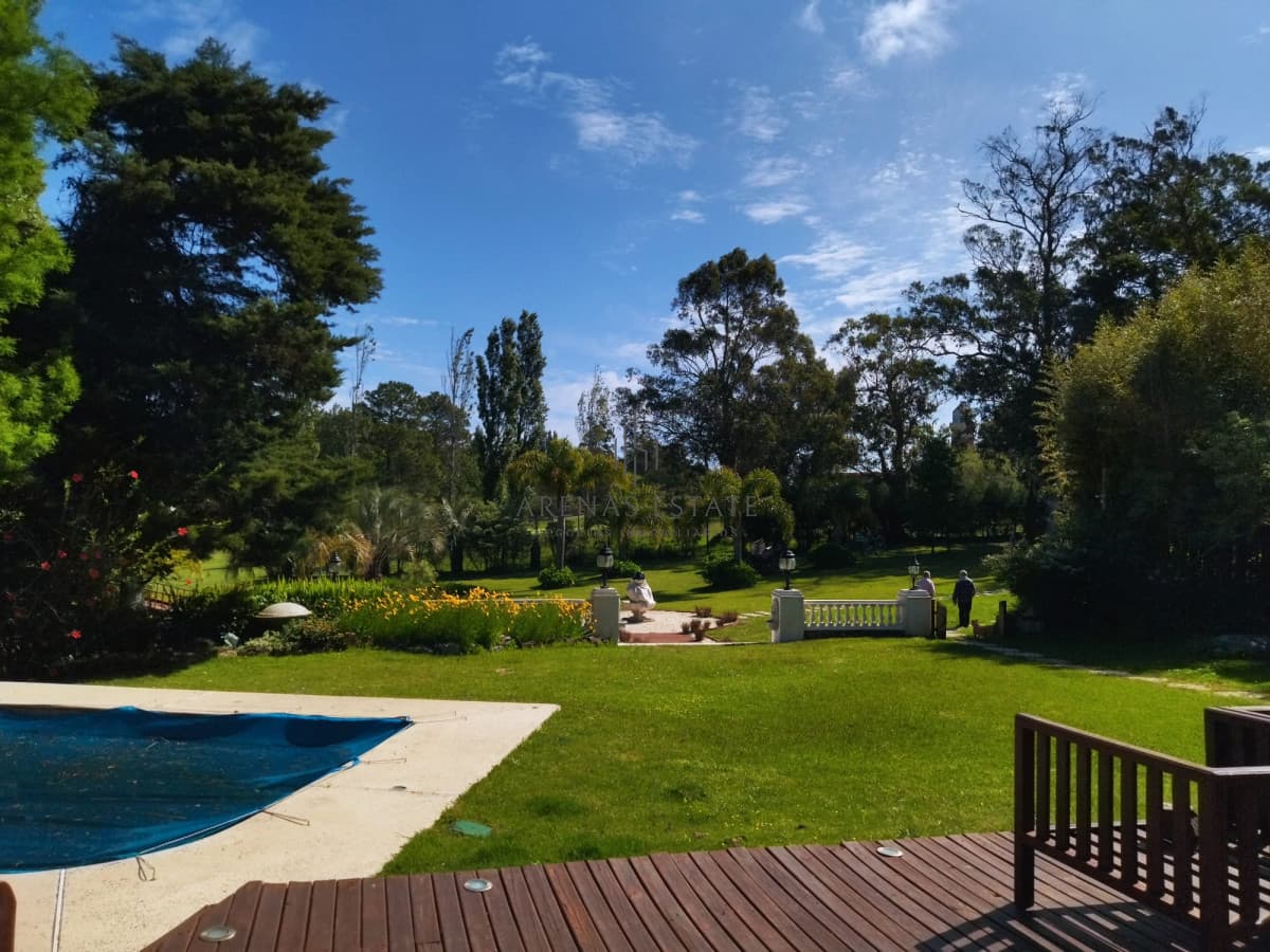 Casa ID.3674 -  Casa en venta de 3 dormitorios en Punta del Este