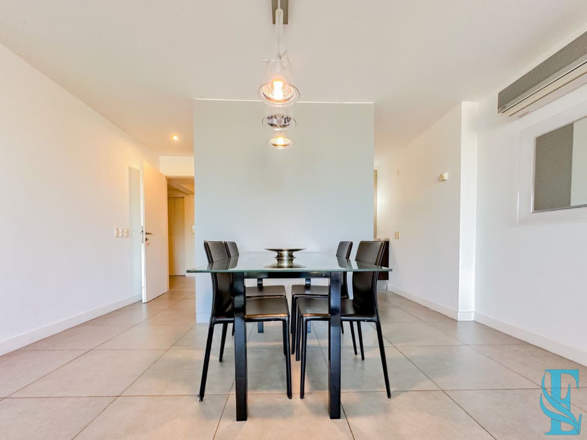 Venta de apartamento de dos dormitorios en Punta del Este