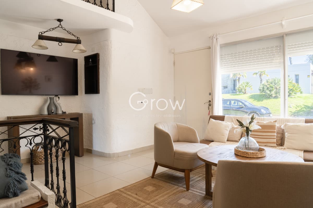 Casa de 3 dormitorios en Venta en San Rafael Punta del Este