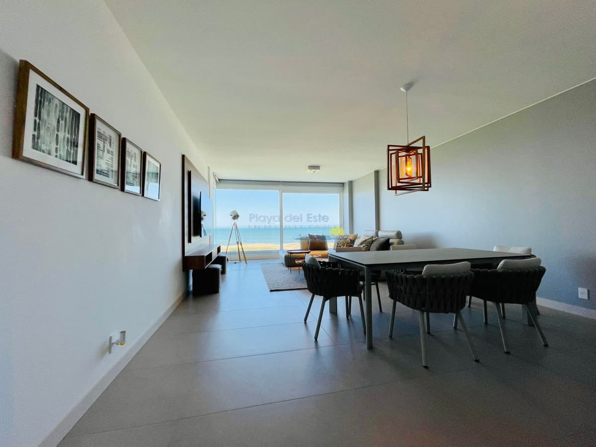 Alquiler  y venta de apartamento de 3 dormitorios en Punta del Este  - Inmobiliaria Playa del Este