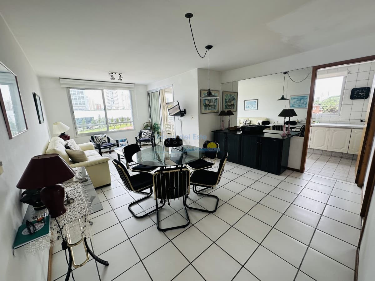 apartamento en venta en playa mansa - Inmobiliaria Playa del Este