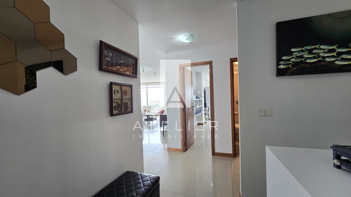 Apartamento en venta y alquiler de 3 dormitorios en Punta del Este