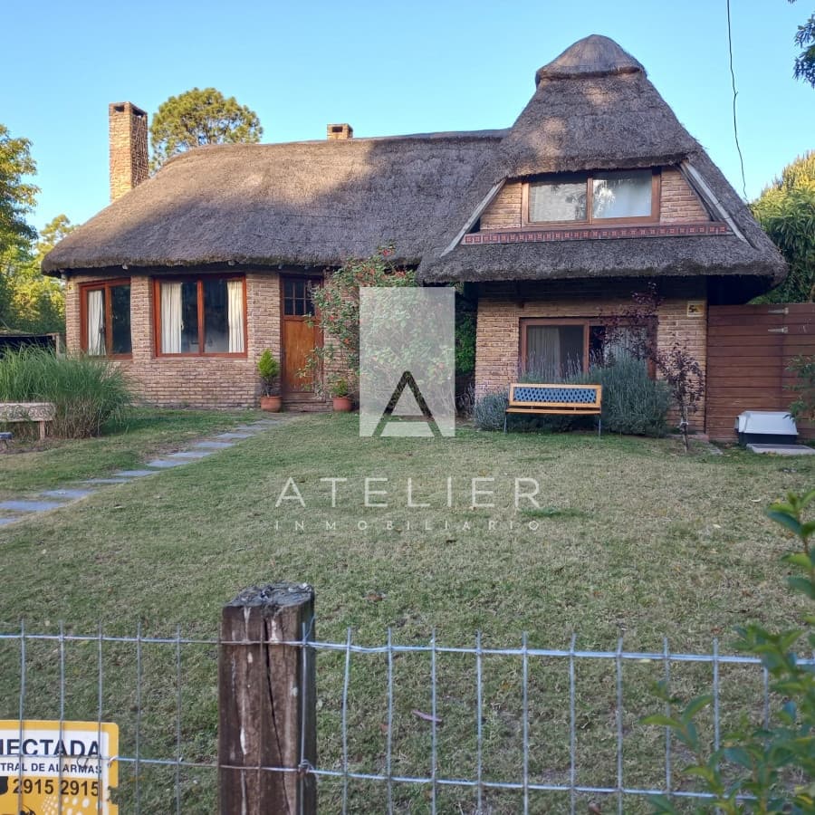 Alquiler y venta de casa de 3 dormitorios en Punta del Este