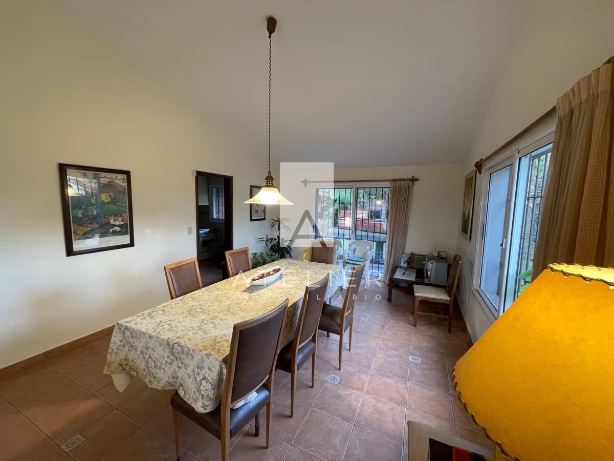 Casa en venta, 4 dormitorios  en Punta del Este, playa mansa