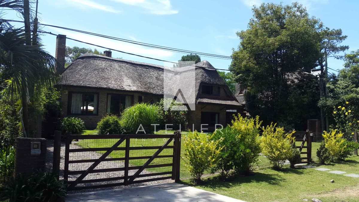 Alquiler y venta de casa de 3 dormitorios en Punta del Este