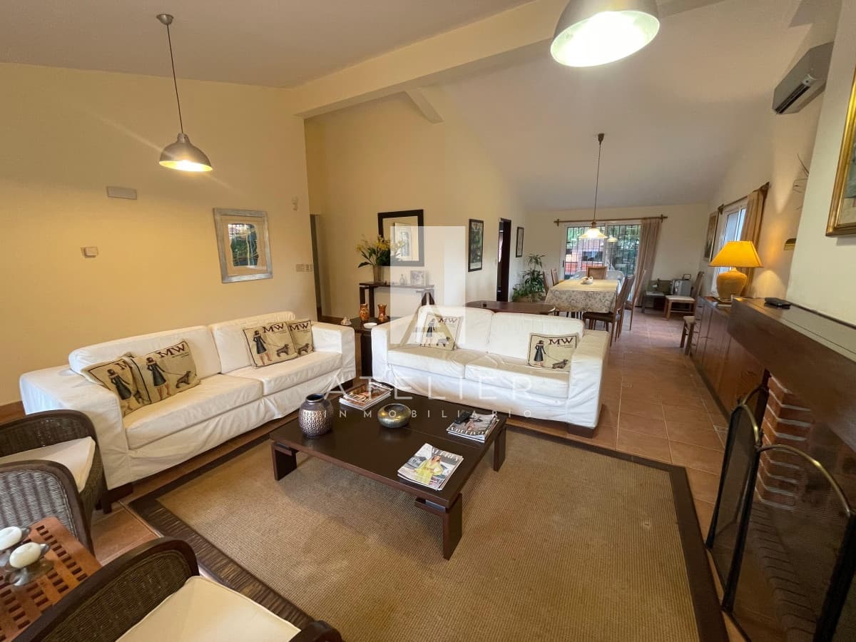 Casa en venta, 4 dormitorios  en Punta del Este, playa mansa