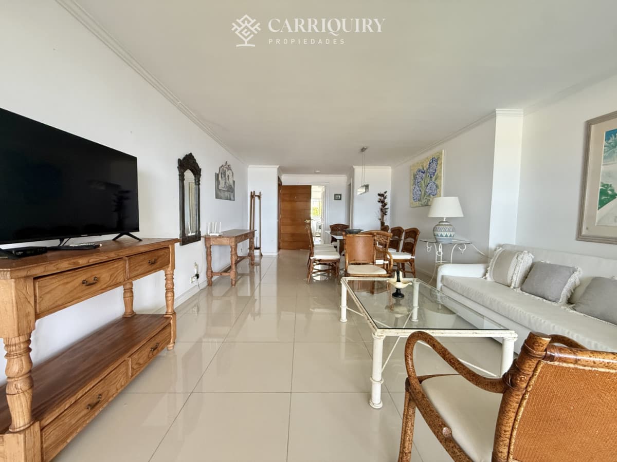 ALQUILER TEMPORARIO APARTAMENTO 4 DORMITORIOS MANATIALES   -