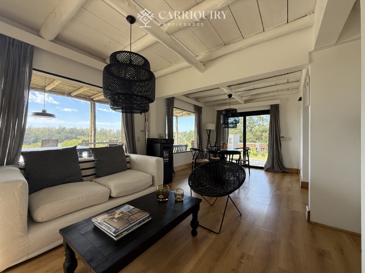 Excelente casa en alquiler temporal en Manantiales  -