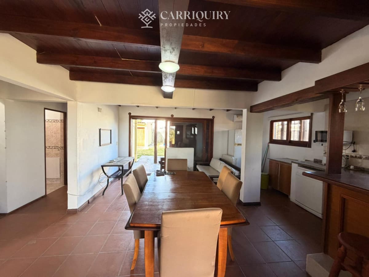 Casa con vista al mar  -