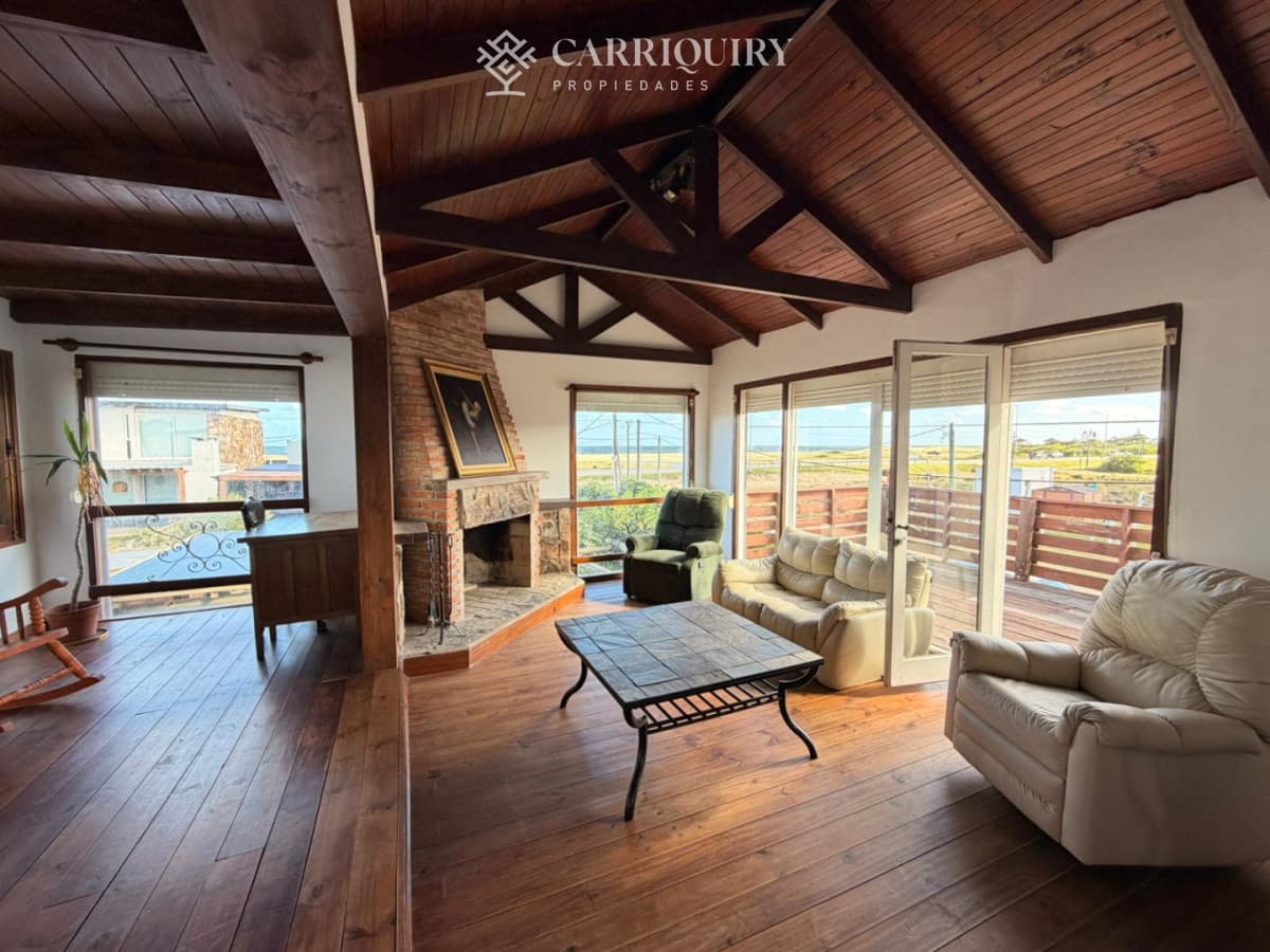 Casa con vista al mar  -