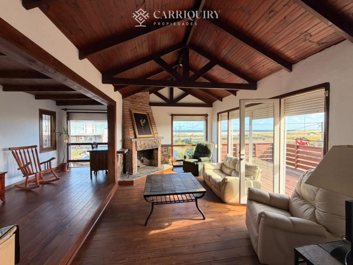 Casa con vista al mar  -