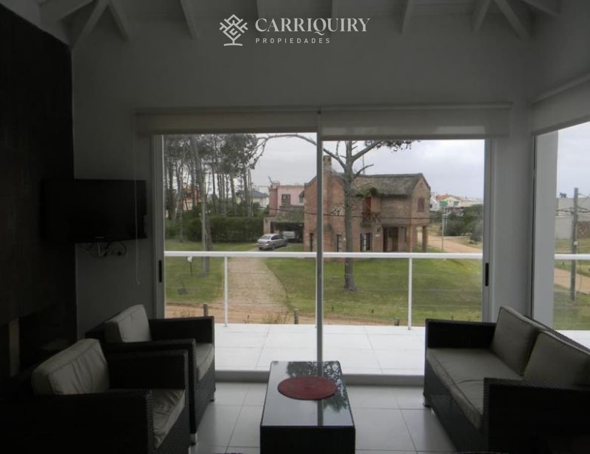 Casa en venta  Montoya 6 dormitorios  -